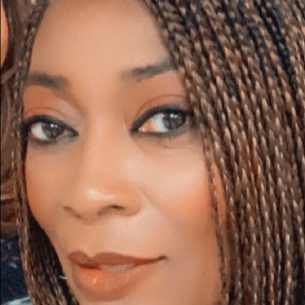 Meet your Posher, Marina